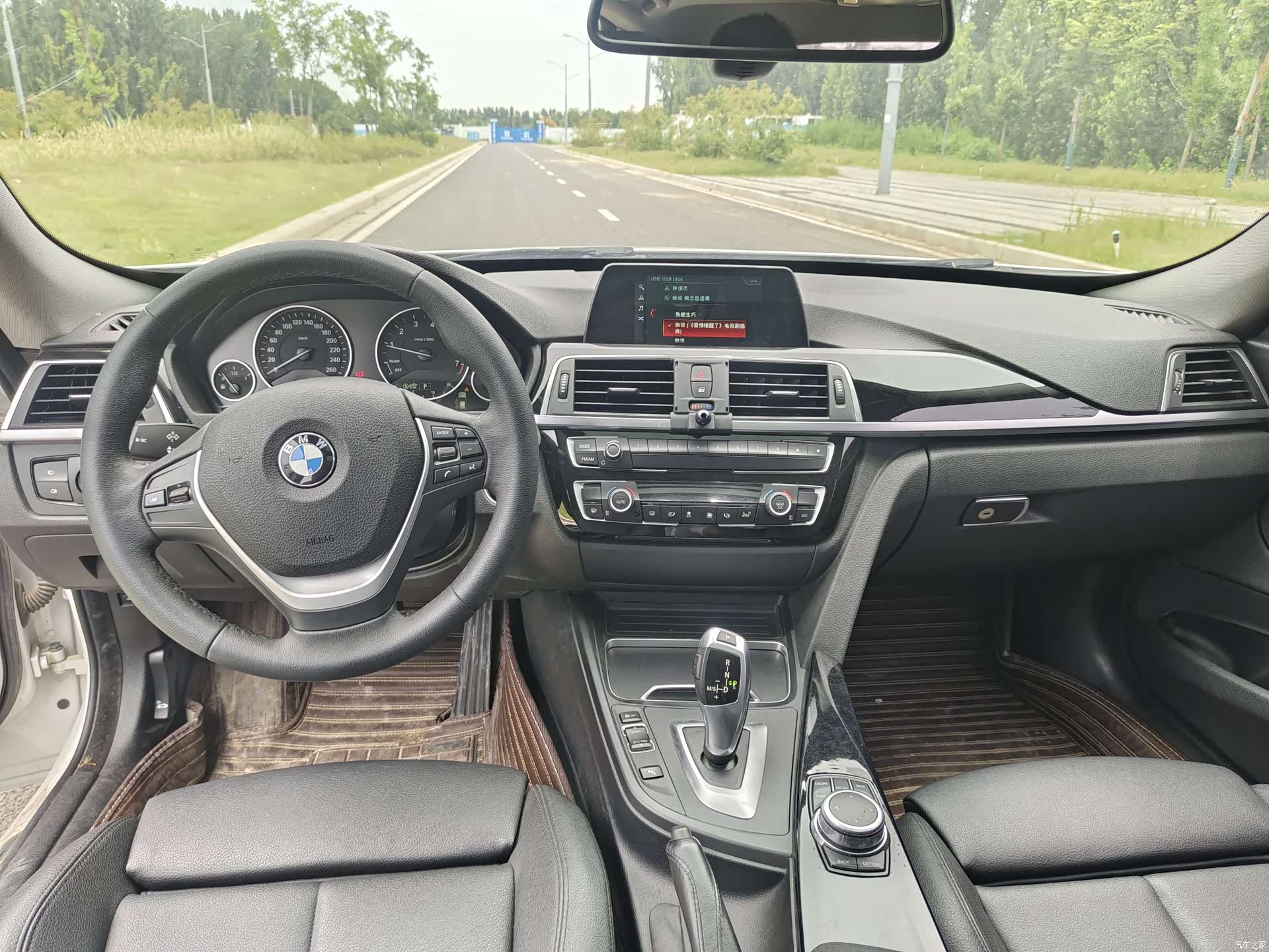 BMW 3 Series, 2019 все фото