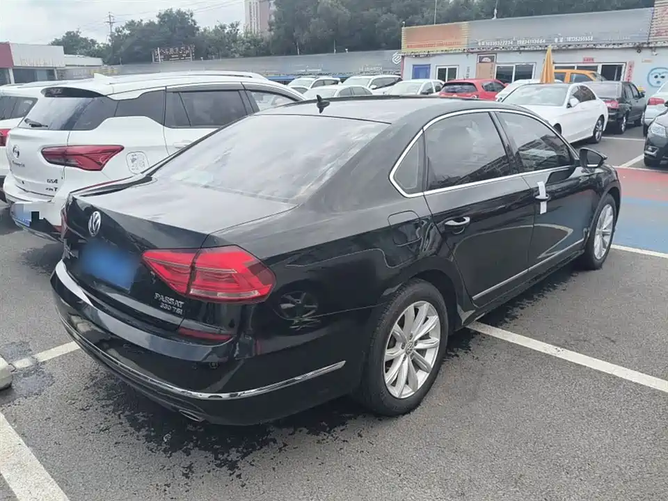 Volkswagen Passat