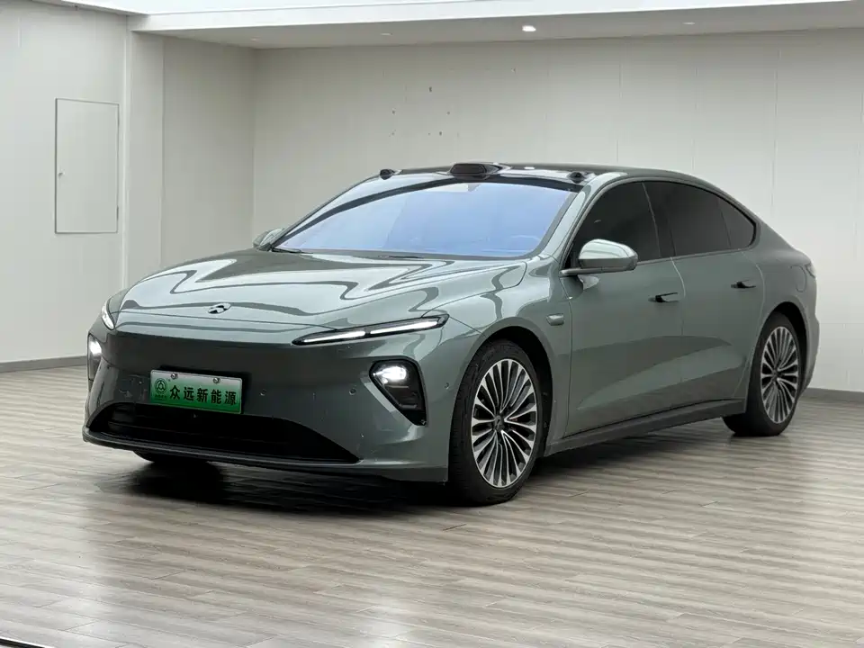NIO ET7