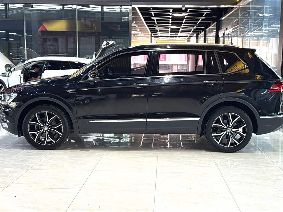 Volkswagen Tiguan L Volkswagen Tiguan L