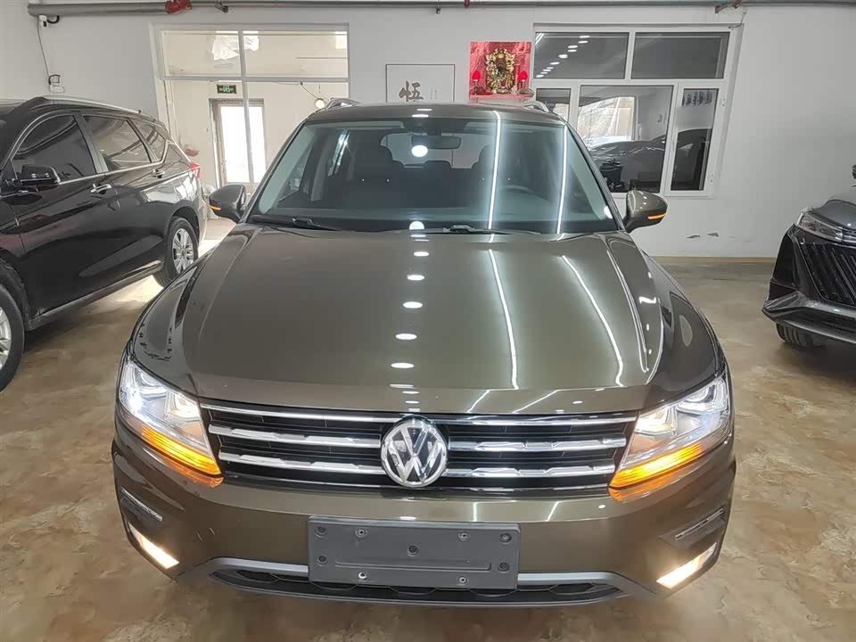 Volkswagen Tiguan L