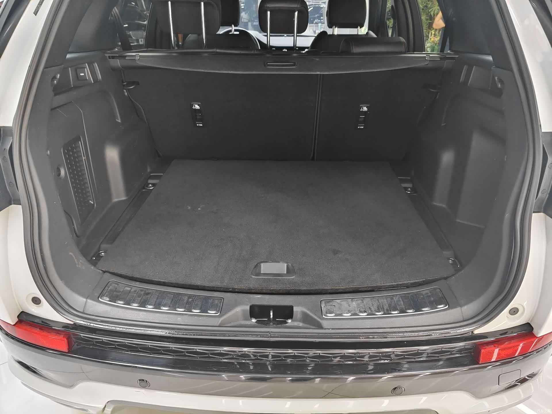 Land Rover Discovery, 2022 6