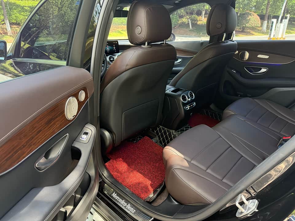Mercedes-Benz GLC Mercedes-Benz GLC
