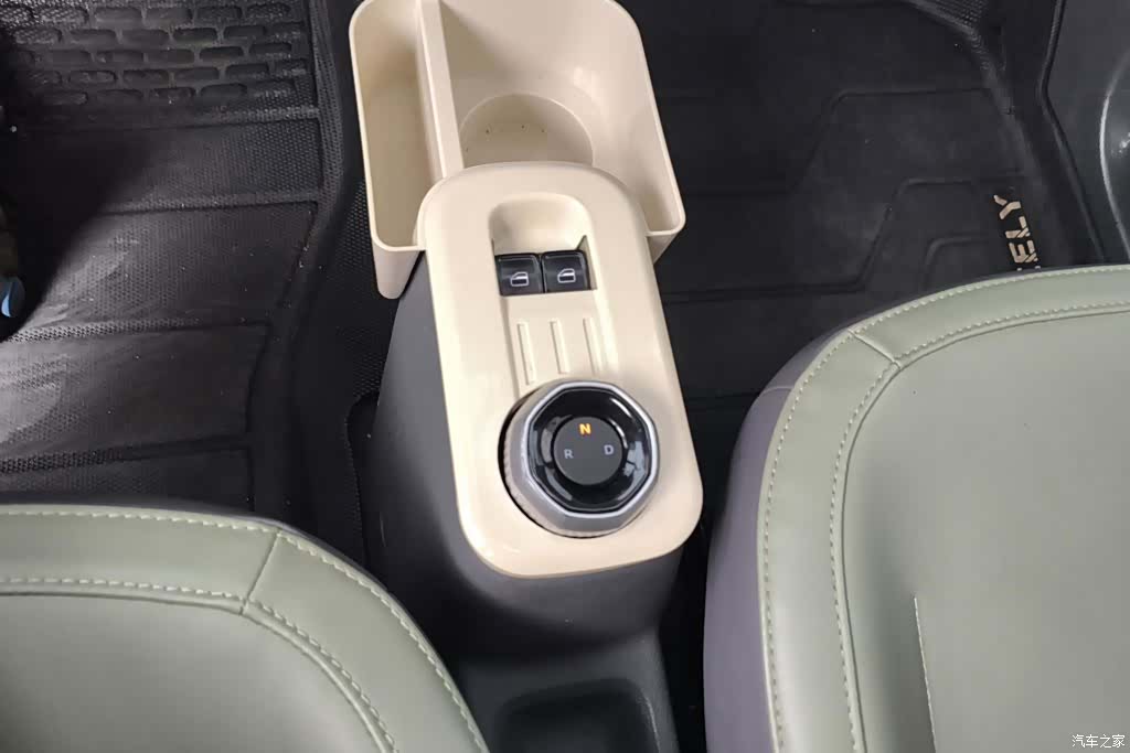 Geely Panda, 2024 16