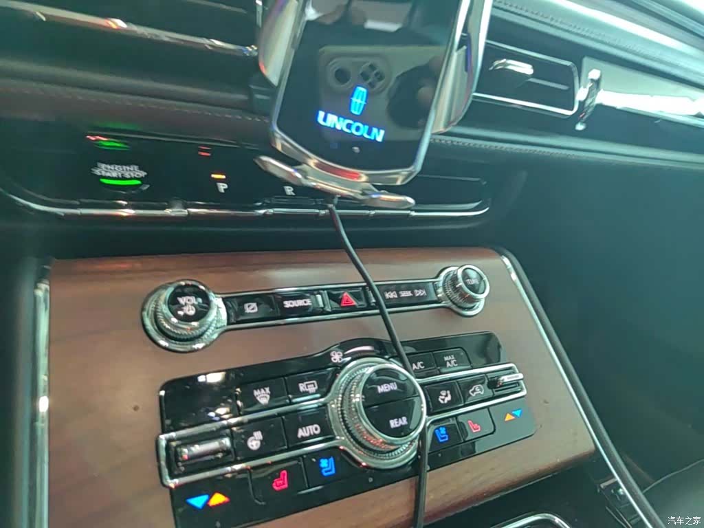 Lincoln Aviator, 2021 14