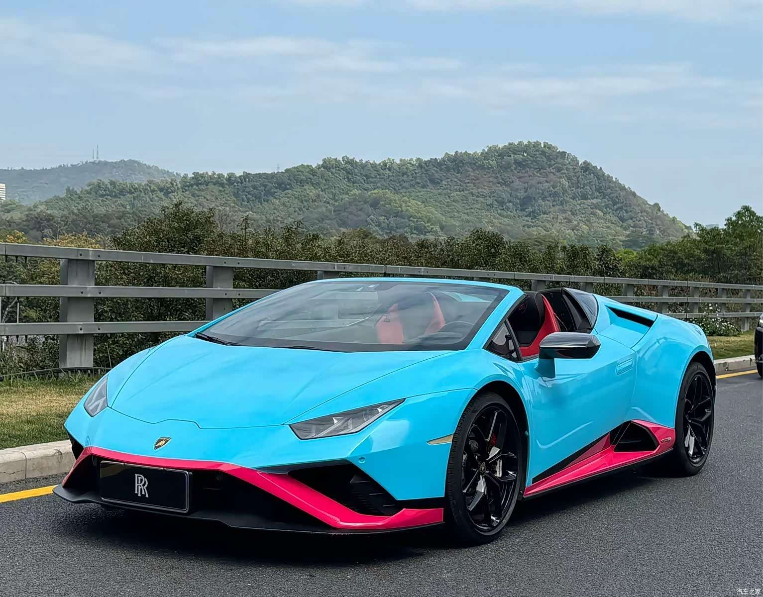 Lamborghini Huracán, 2022 1