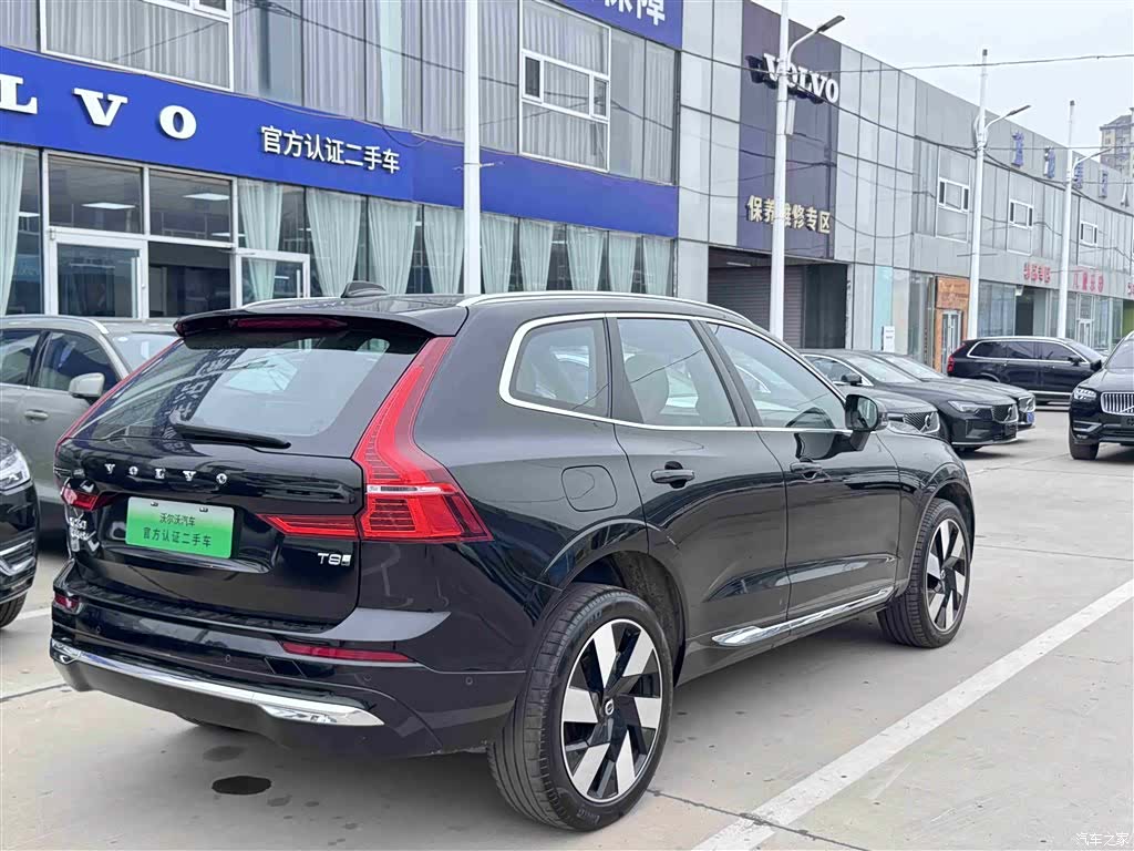 Volvo XC60, 2024 все фото