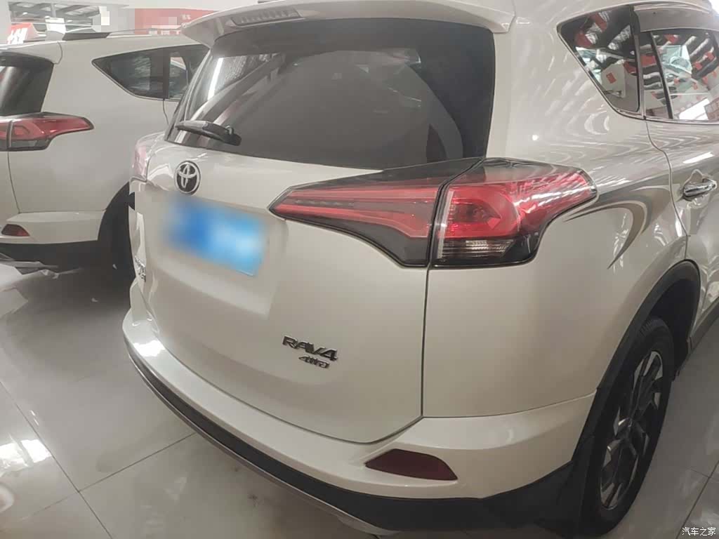 Toyota RAV4, 2017 6