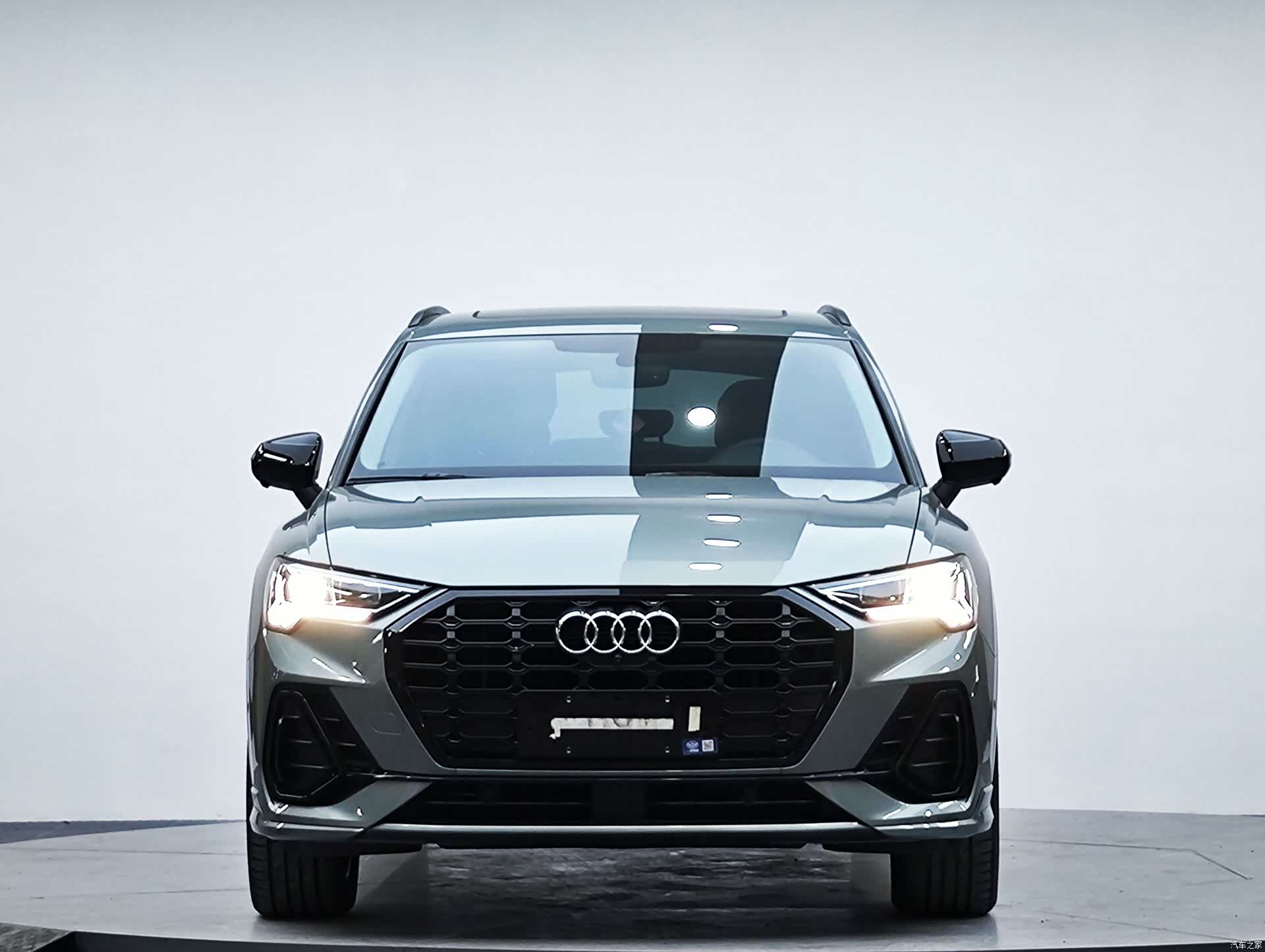 Audi Q3, 2022 2