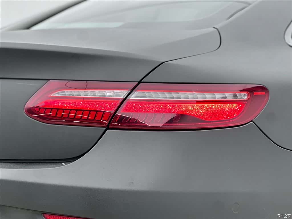 Mercedes-Benz E-Class, 2019 16