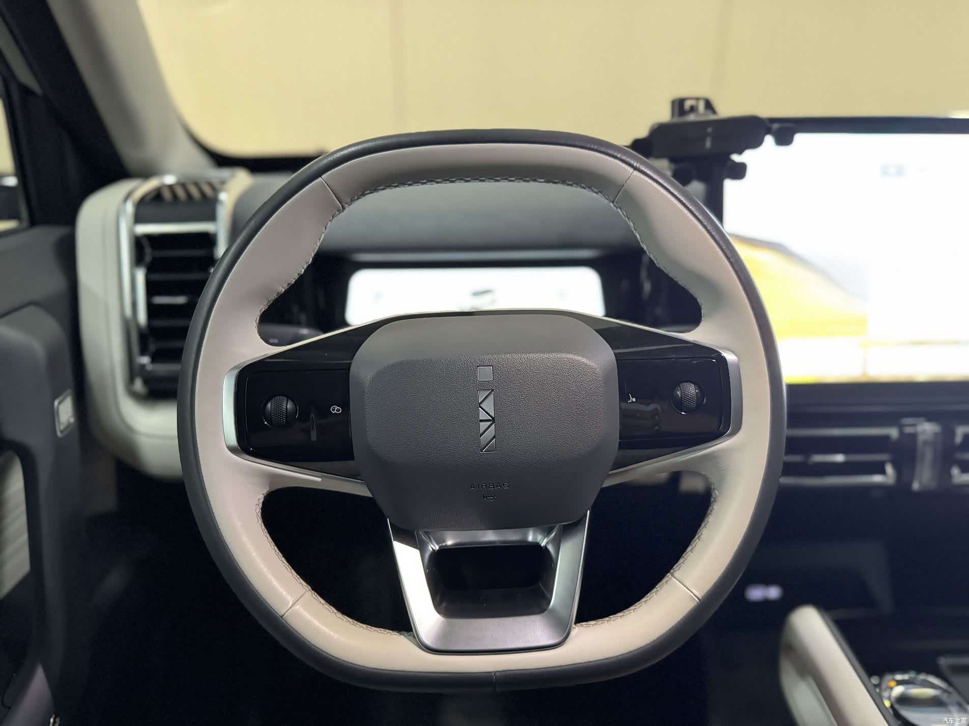 Chery iCAR, 2024 13
