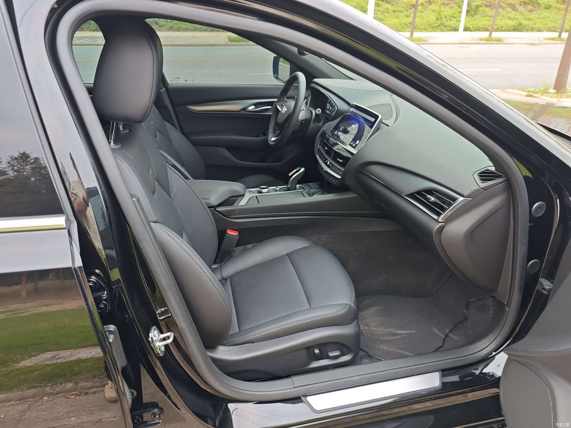 Cadillac CT5, 2023 31