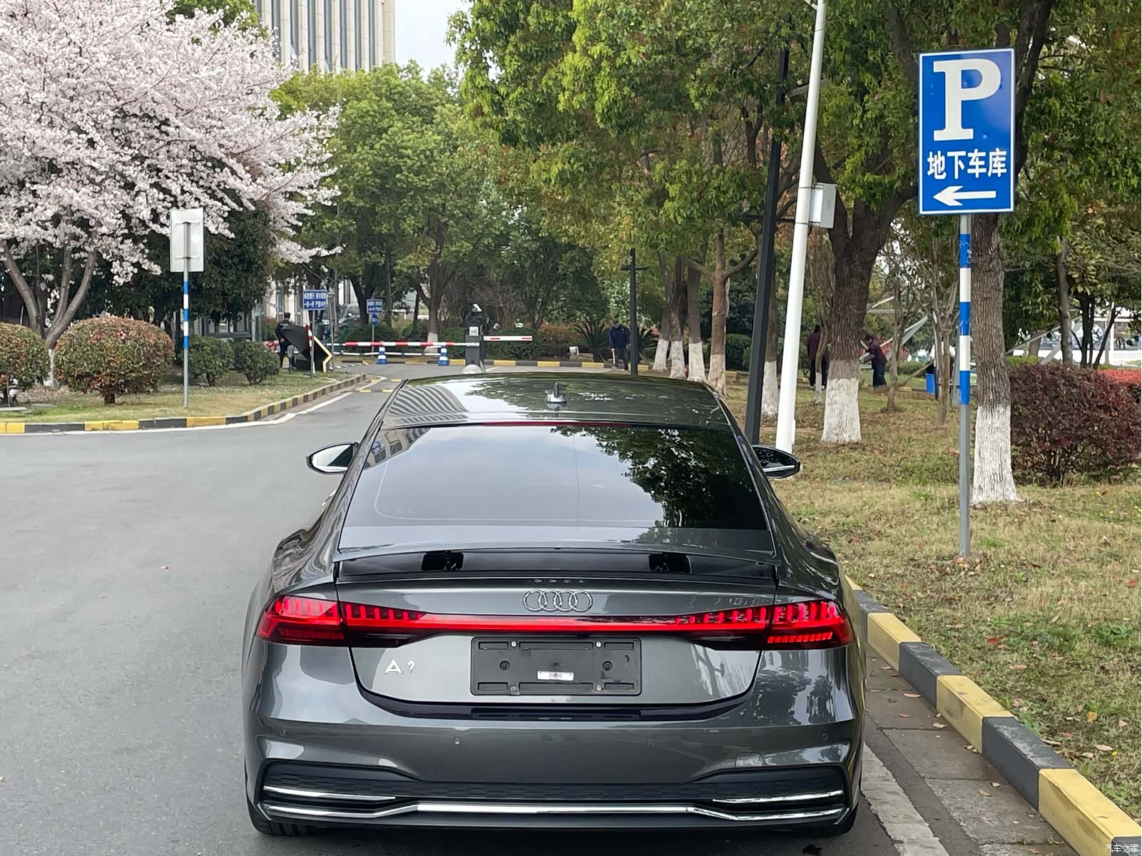 Audi A7, 2023 все фото