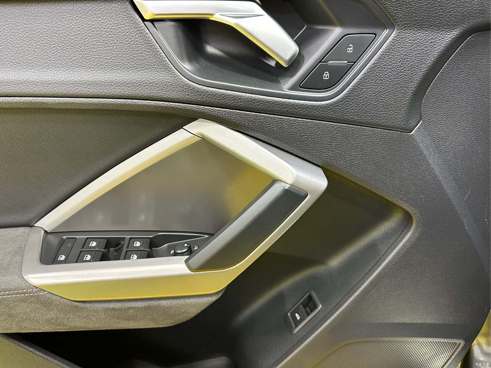 Audi Q3, 2023 14