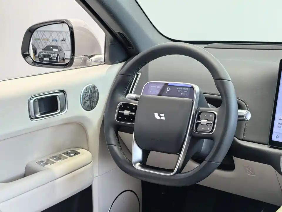 Li Auto Ideal L6