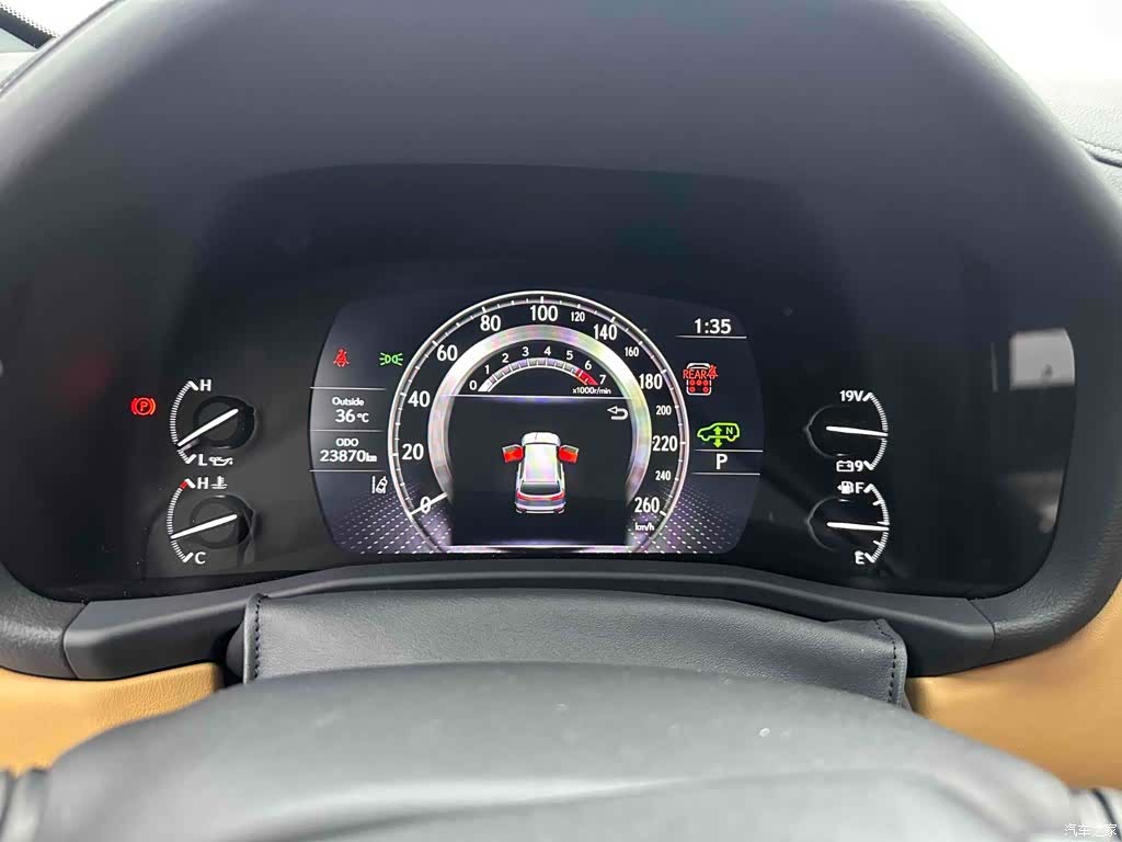 Lexus LX, 2024 14