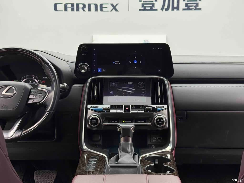 Lexus LX, 2023 10