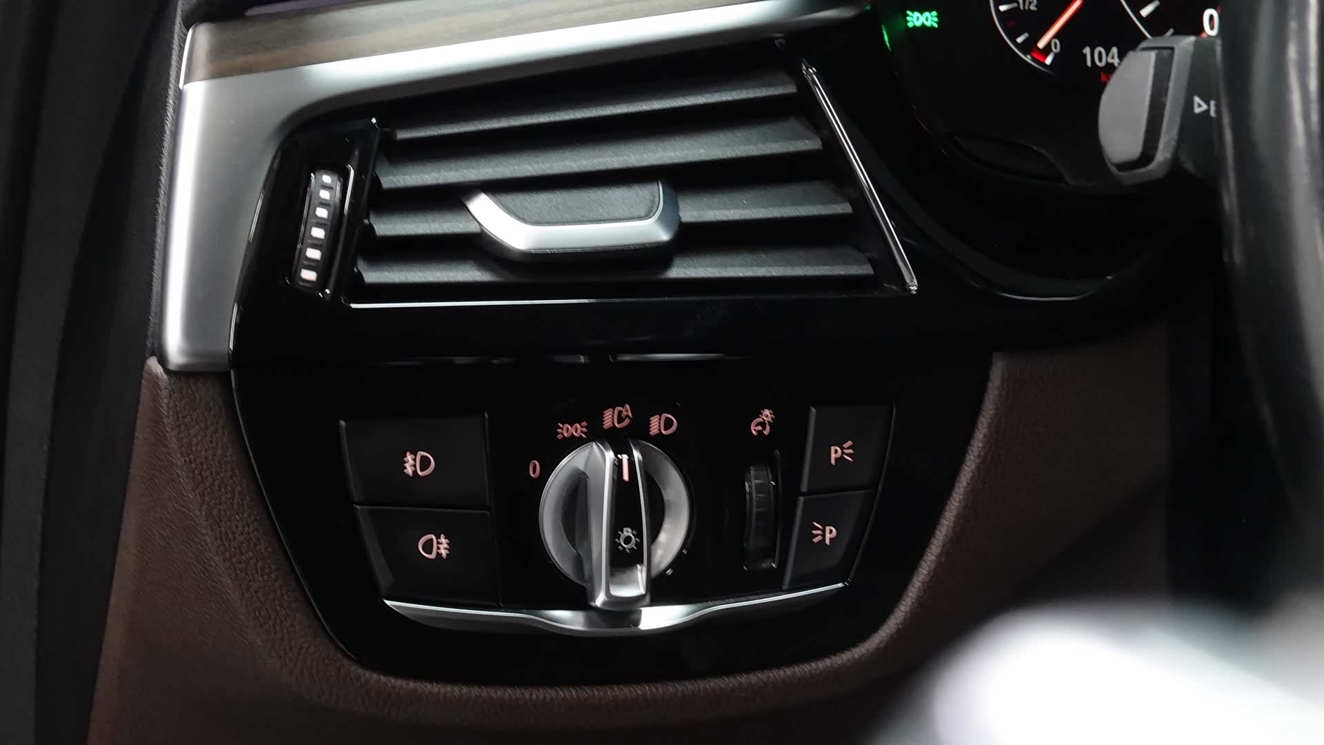 BMW 5 Series, 2019 19