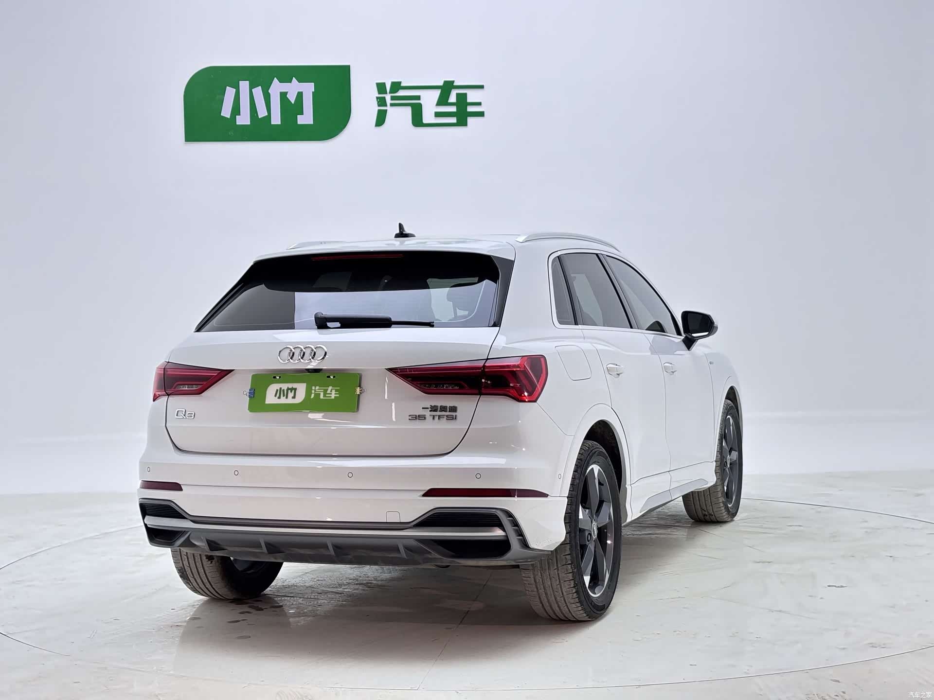 Audi Q3, 2022 все фото
