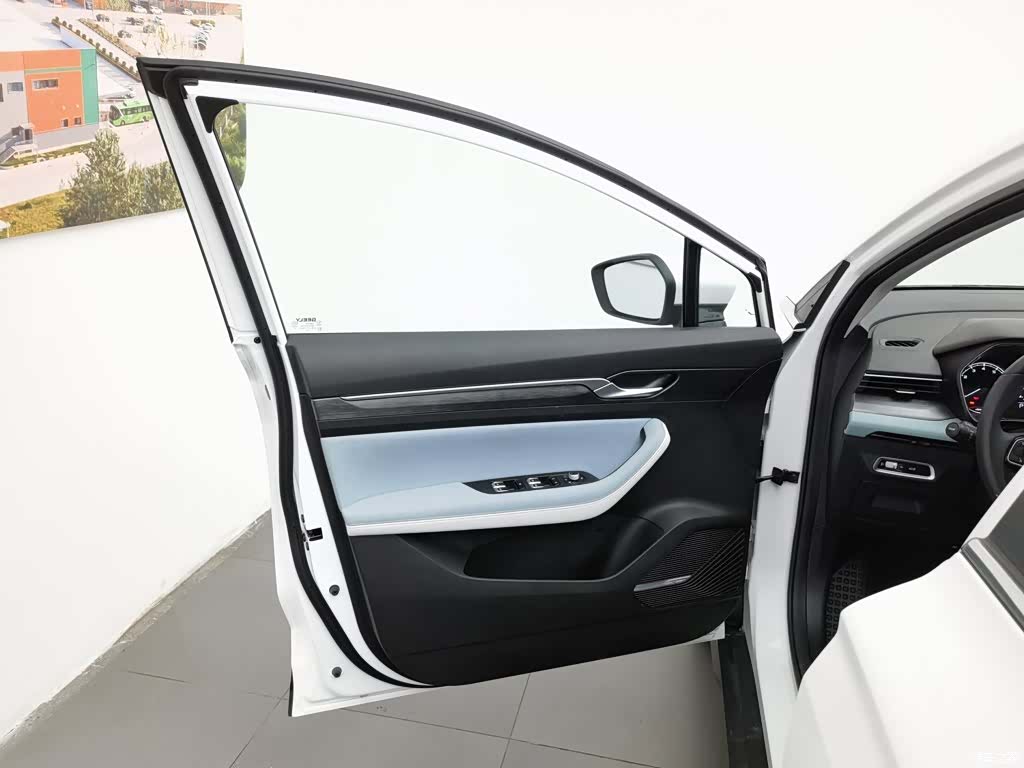 Geely Emgrand, 2023 8