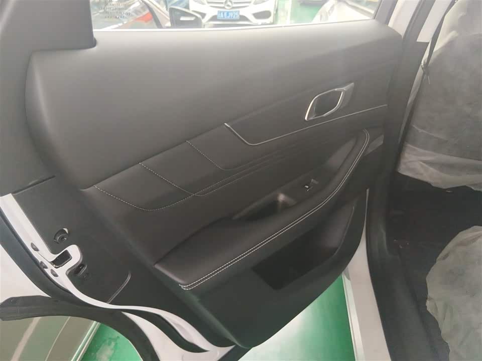 Changan UNI-K Smart iDD