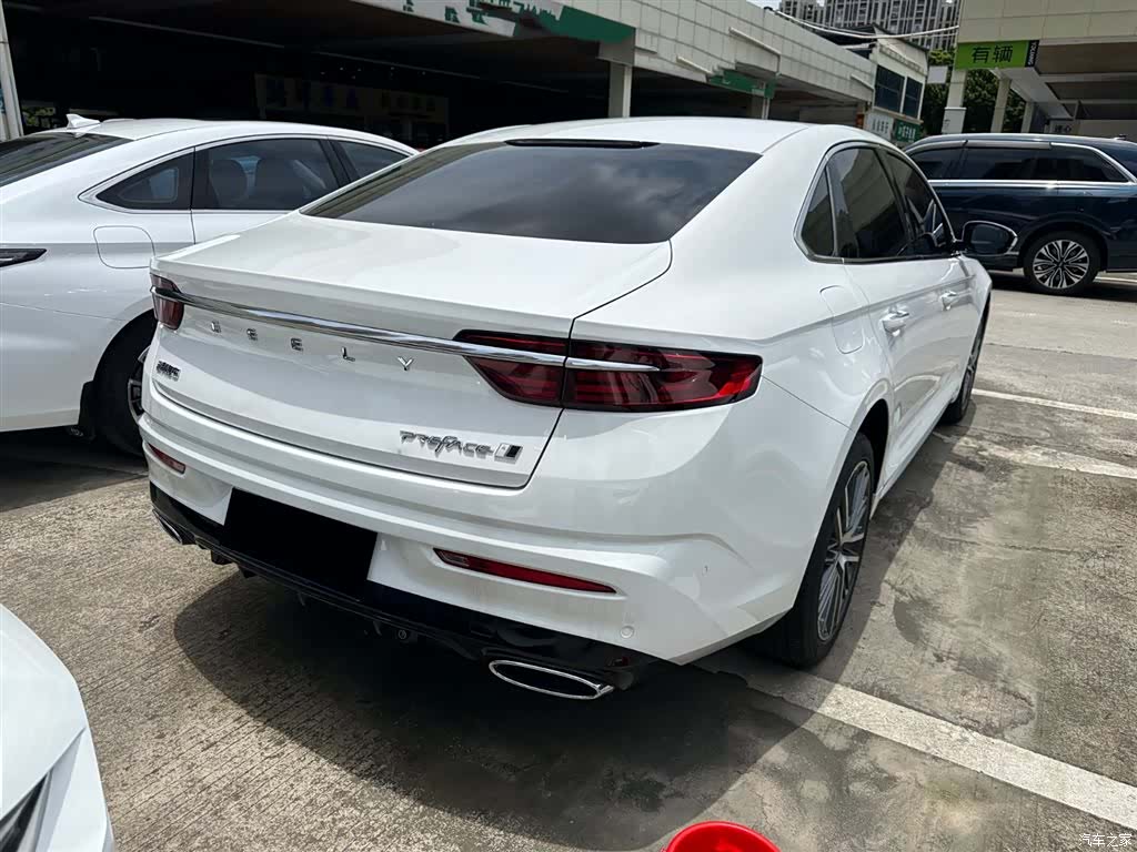 Geely Preface, 2023 15
