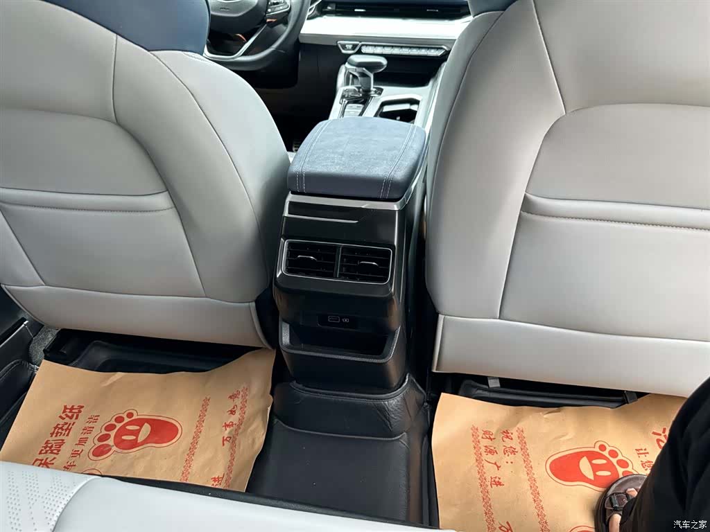 Geely Preface, 2023 10