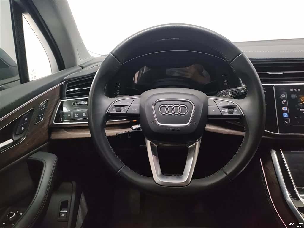 Audi Q7, 2024 12