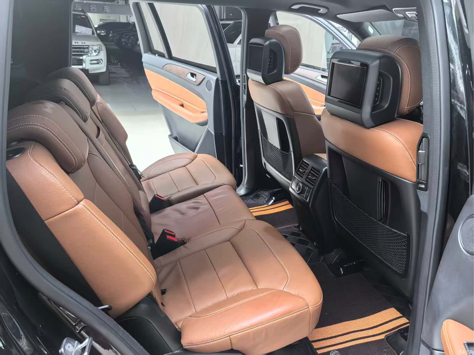 Mercedes-Benz GLS, 2019 16