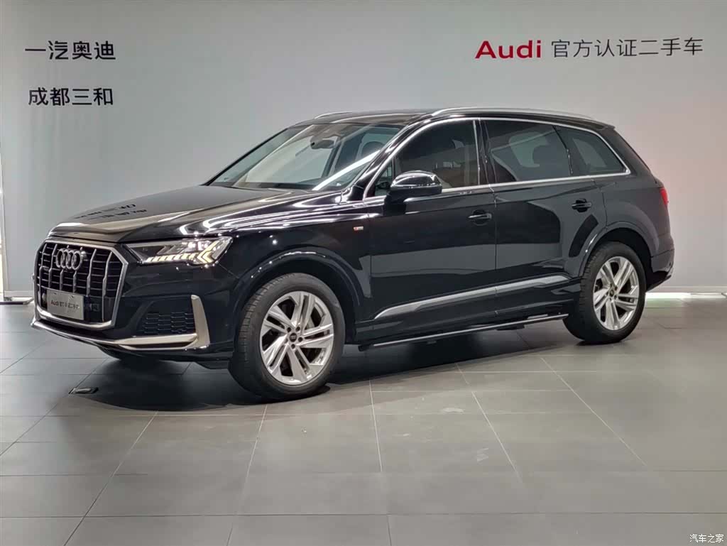 Audi Q7, 2024 1