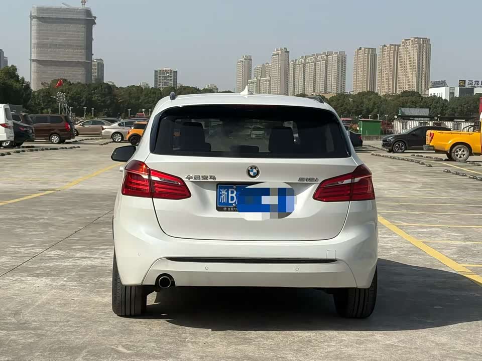 BMW 2 series station wagon