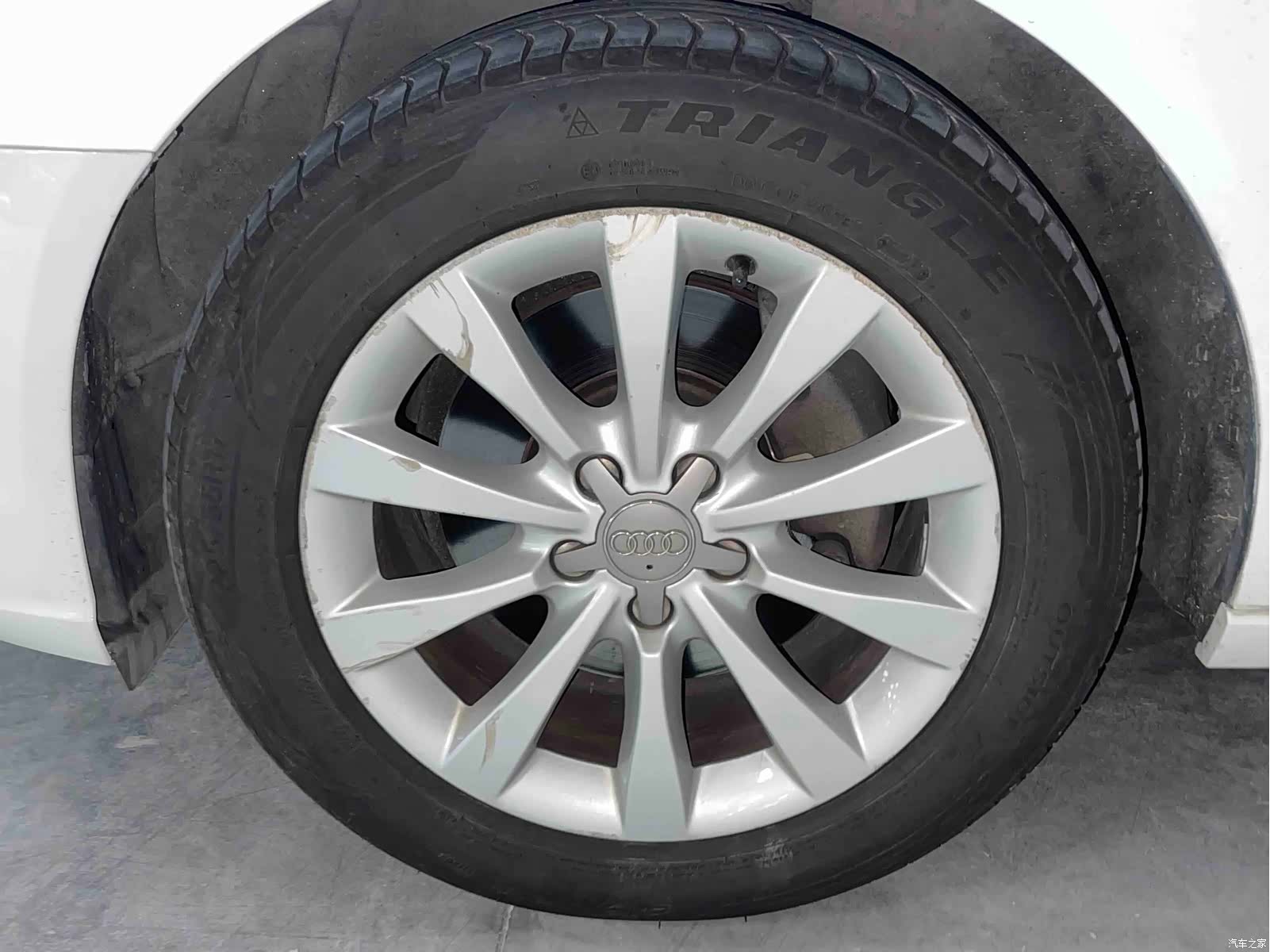 Audi A6L, 2014 3