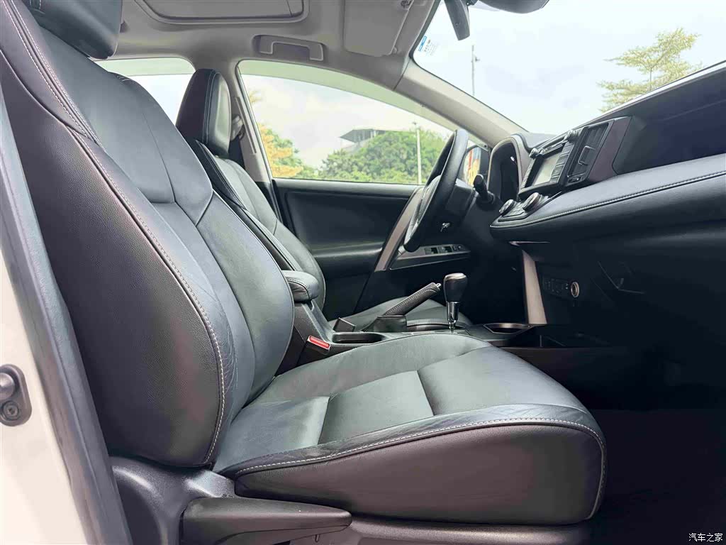 Toyota RAV4, 2016 17