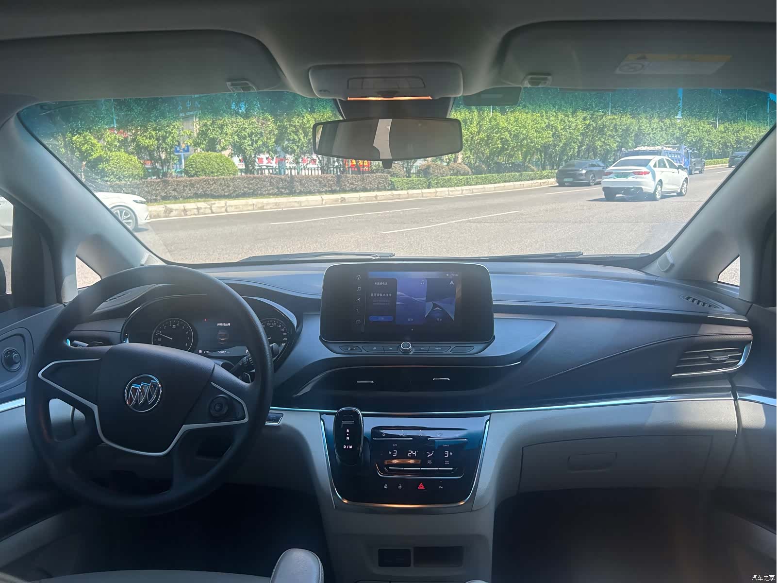Buick GL8, 2023 11