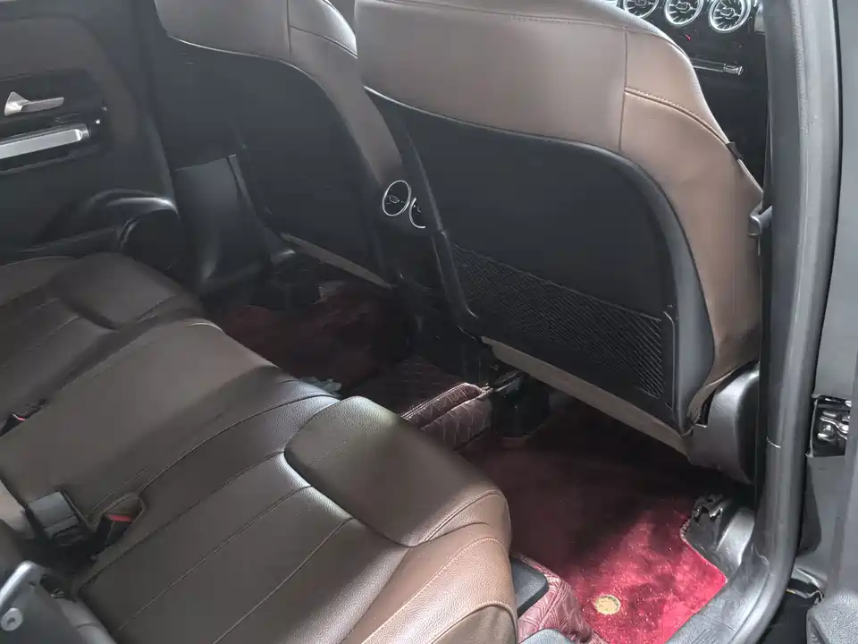 Mercedes-Benz GLB Mercedes-Benz GLB