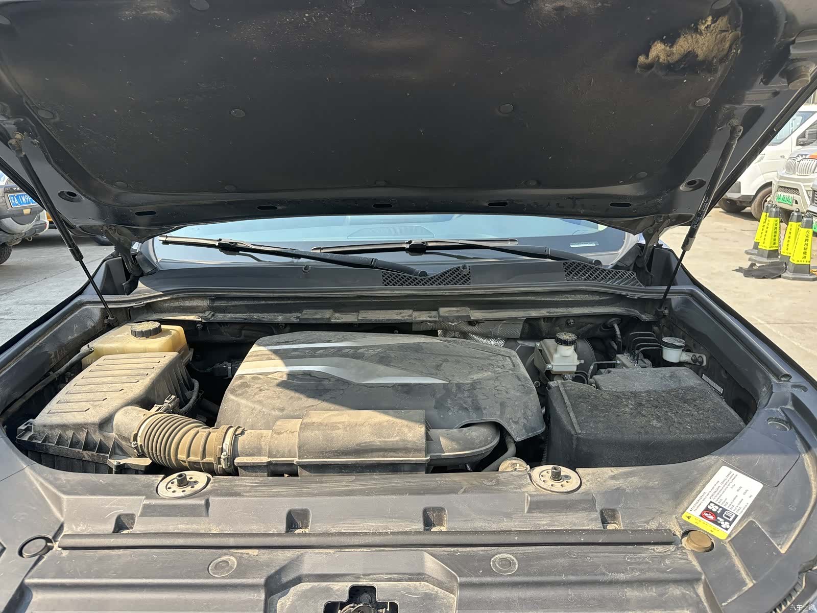 Maxus D90, 2019 17