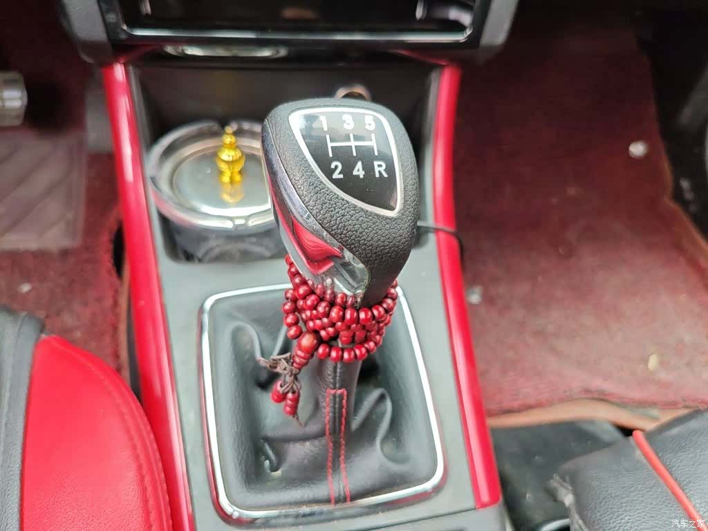 BAIC X25, 2017 15