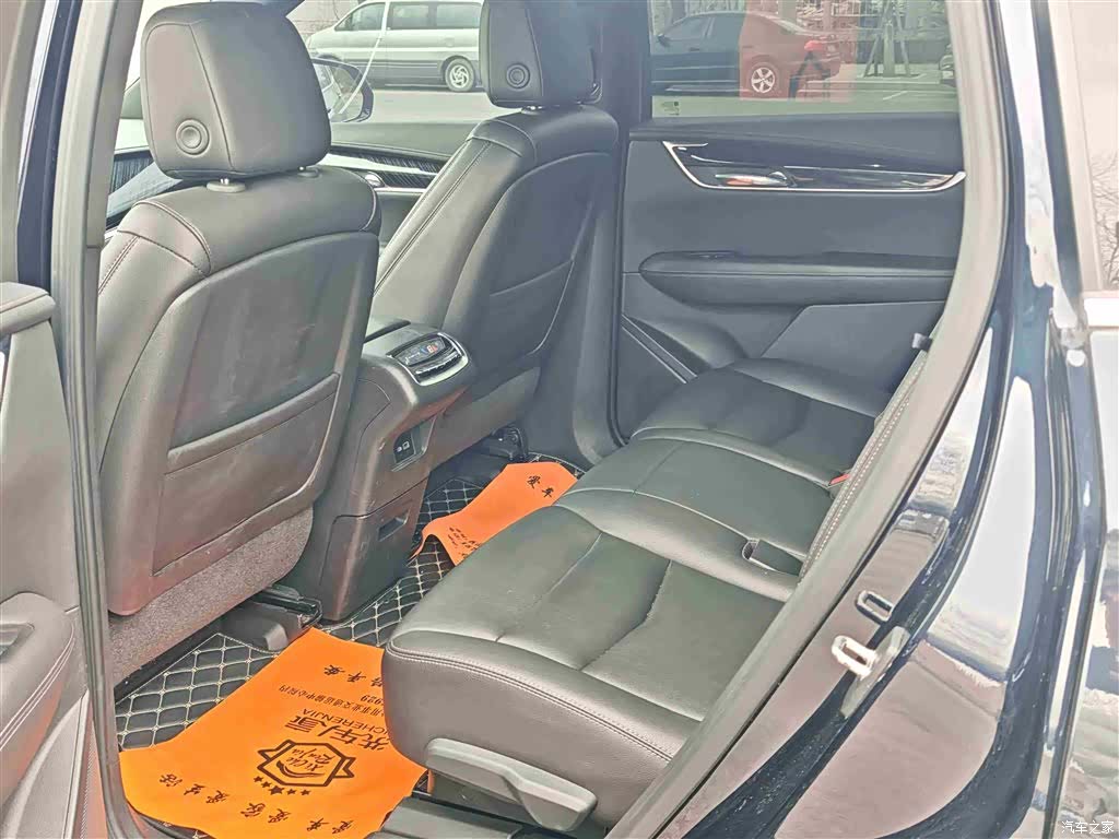 Cadillac XT6, 2022 23