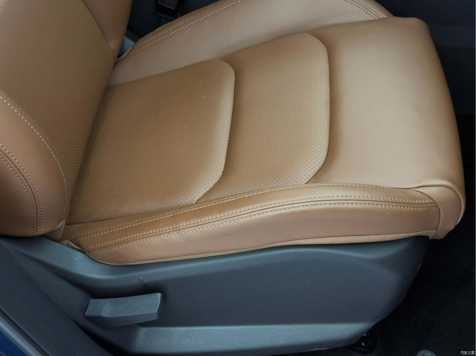 Geely X6, 2022 23