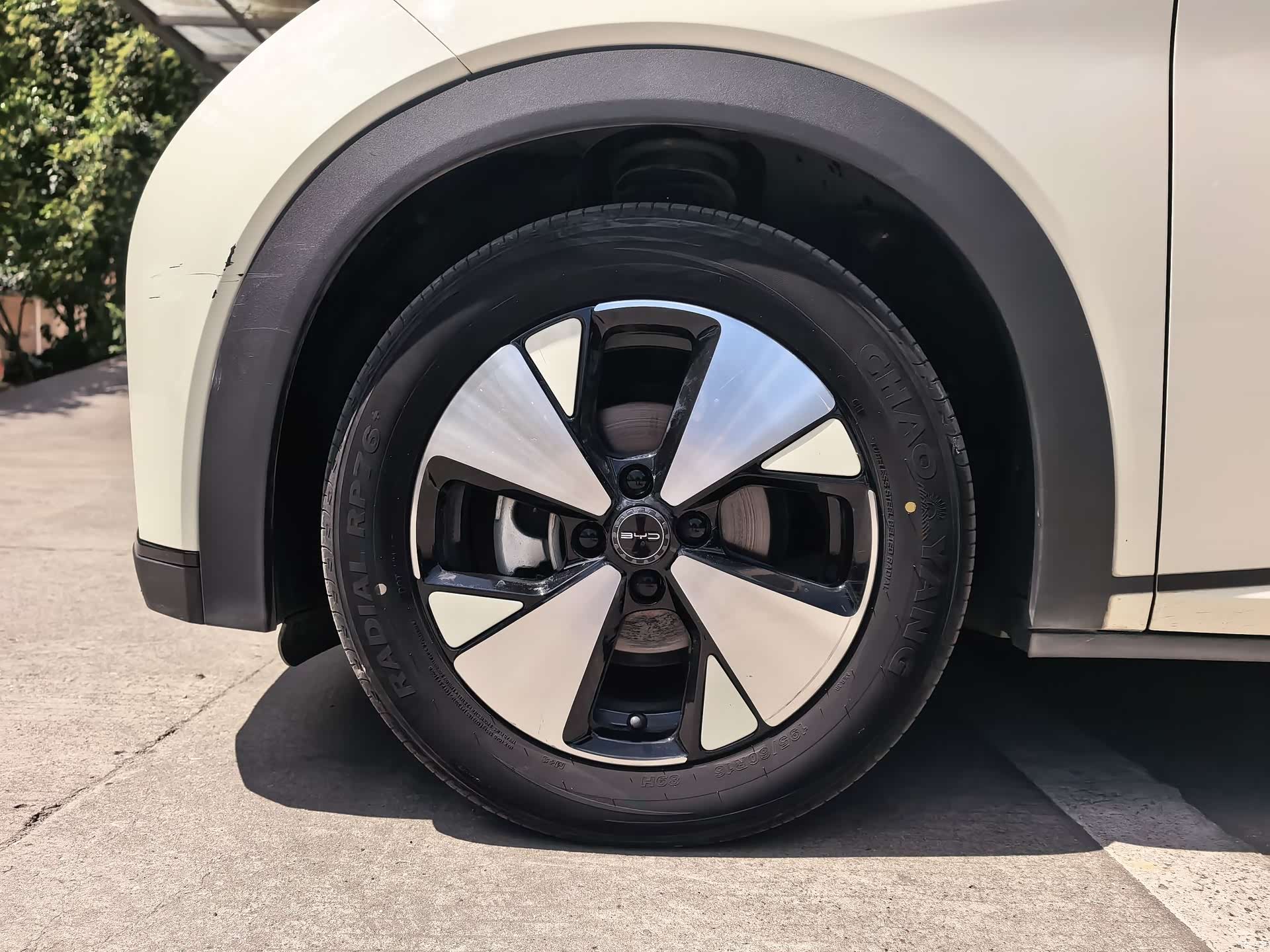 BYD Dolphin, 2023 21