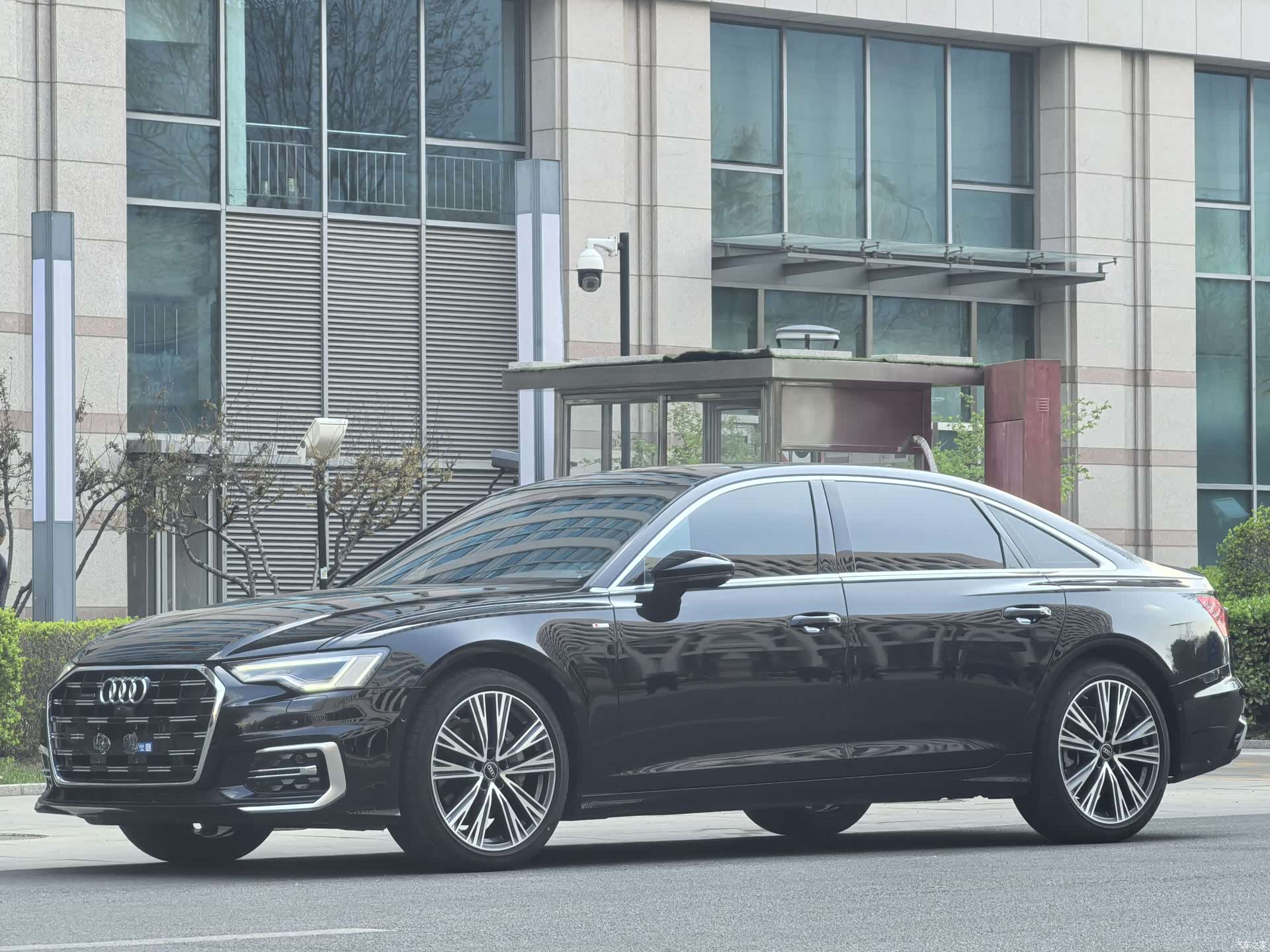 Audi A6L, 2024 1
