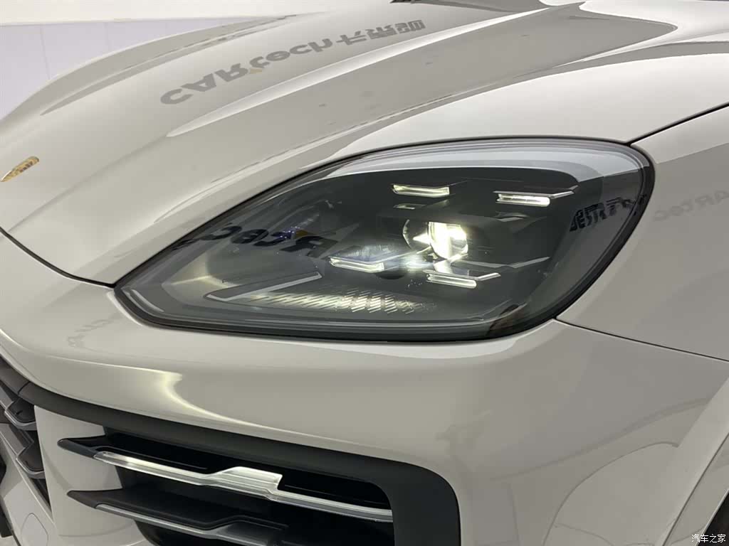 Porsche Cayenne, 2025 9