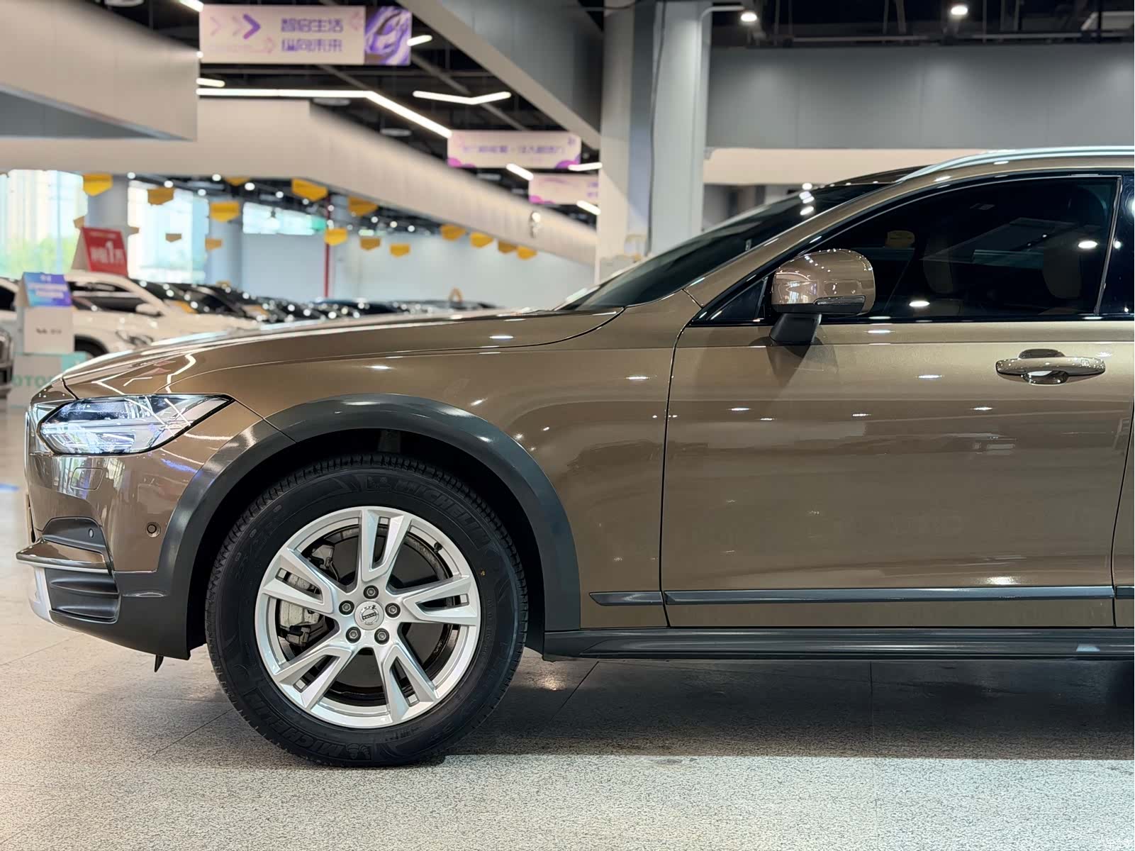 Volvo V90, 2018 10
