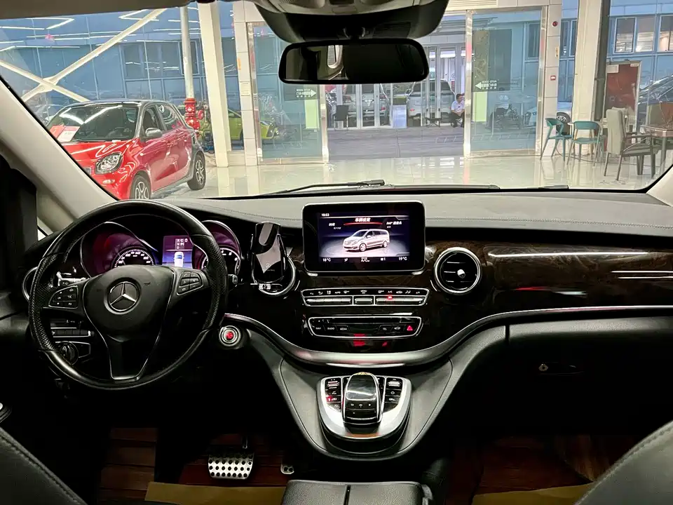 Mercedes-Benz V-class Mercedes-Benz V-class