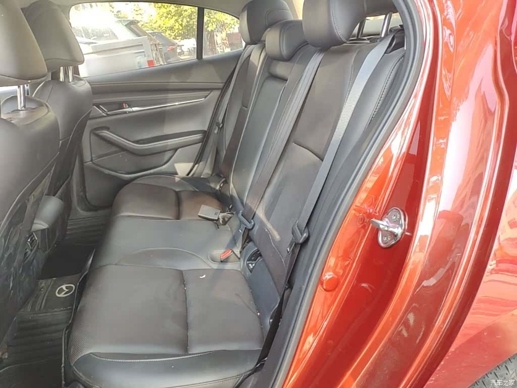Mazda Mazda3, 2020 17