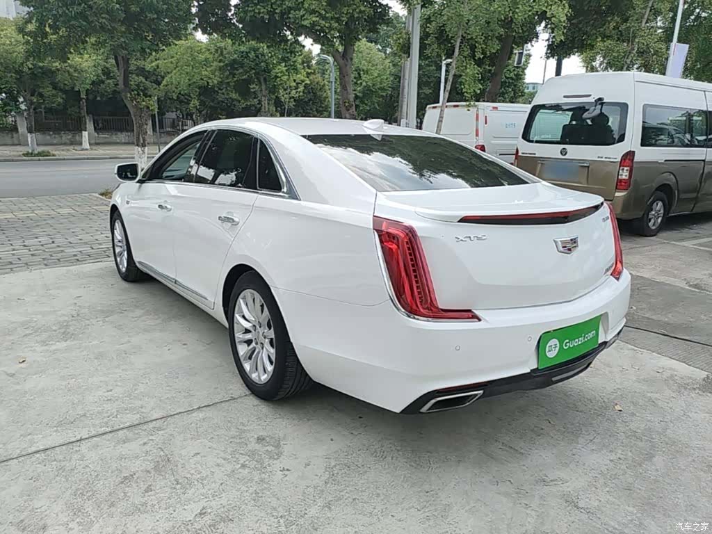 Cadillac XTS, 2019 все фото