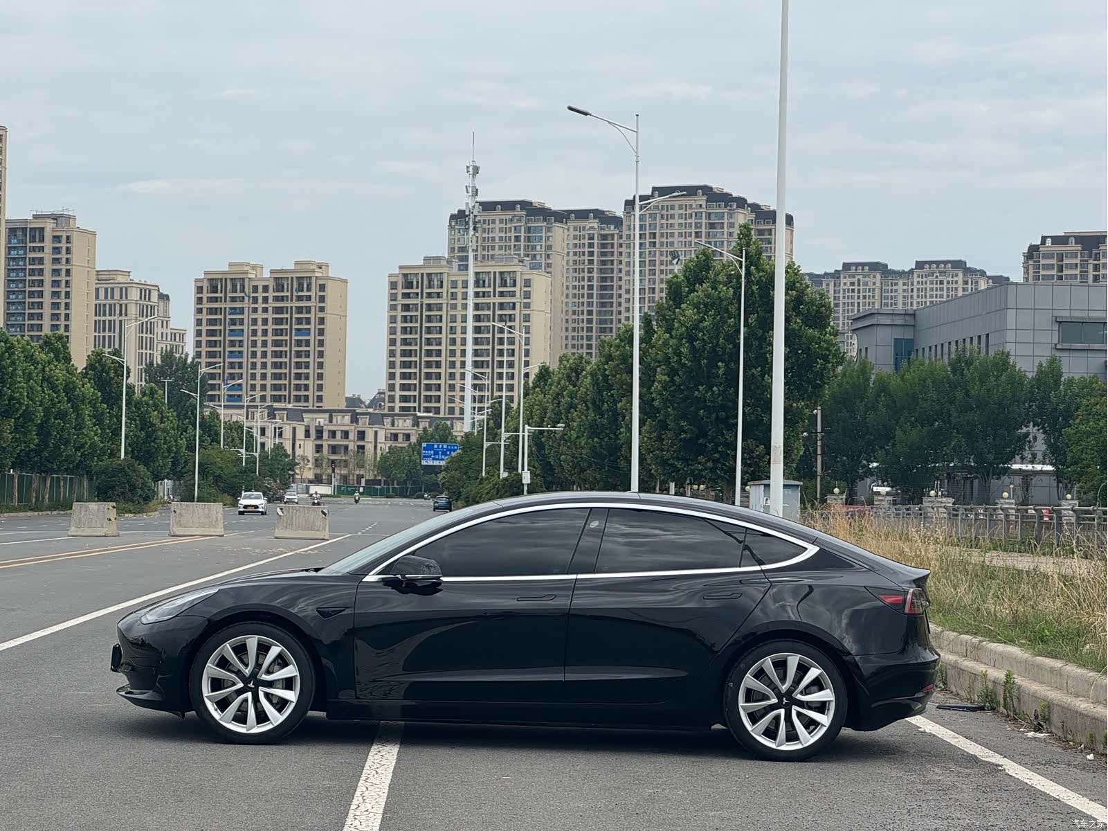 Tesla Model 3, 2020 4