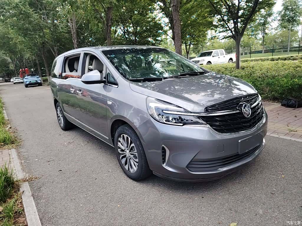 Buick GL8, 2021 4