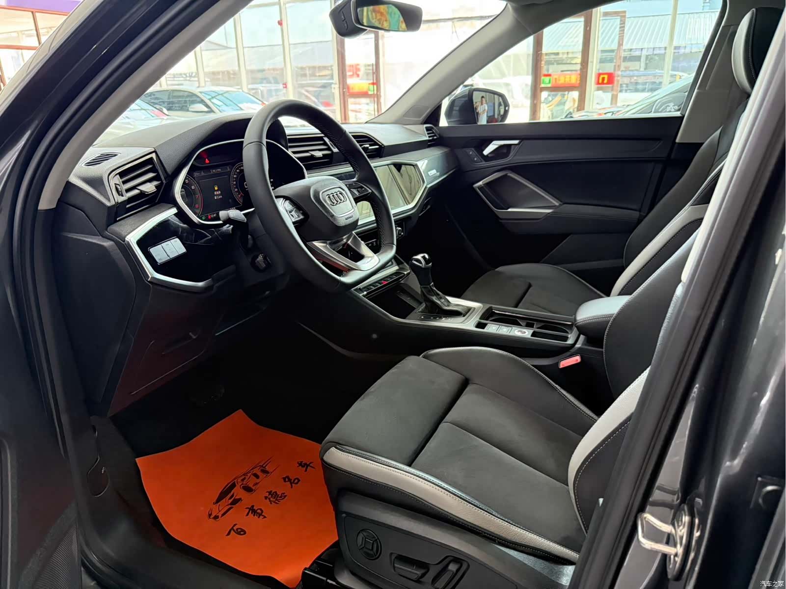 Audi Q3, 2022 4