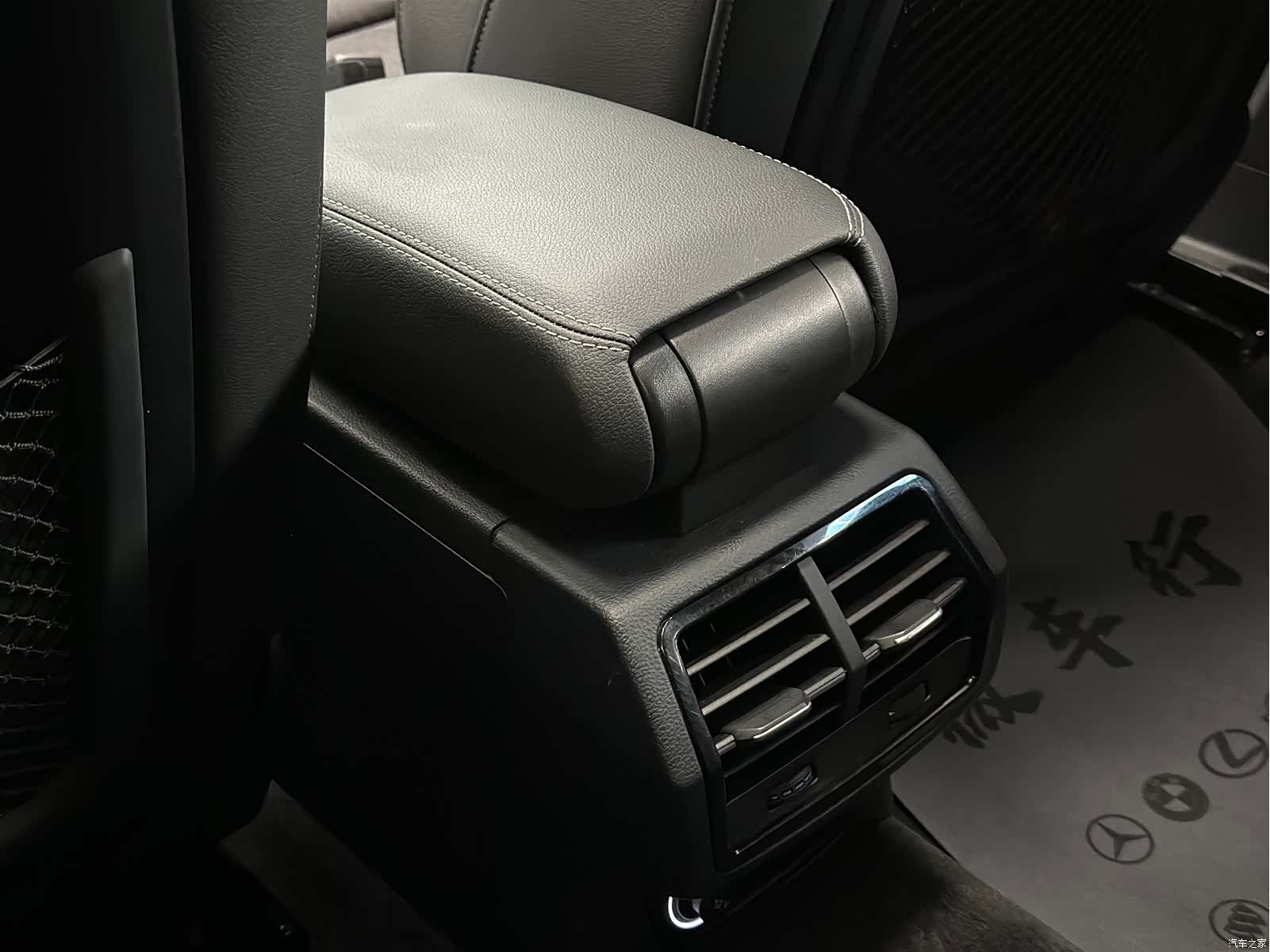 Audi Q3, 2023 19